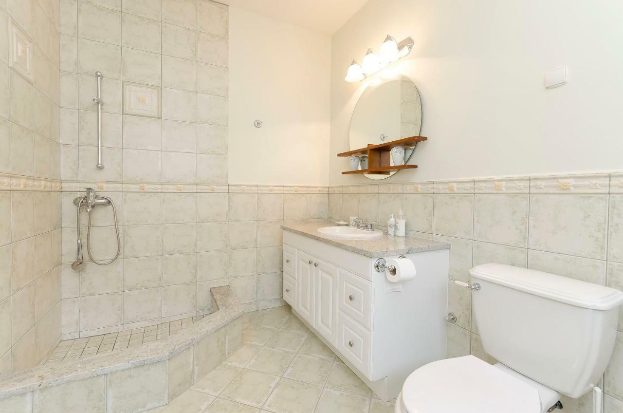 Apartment Canada Dream Vacation Срима Экстерьер фото